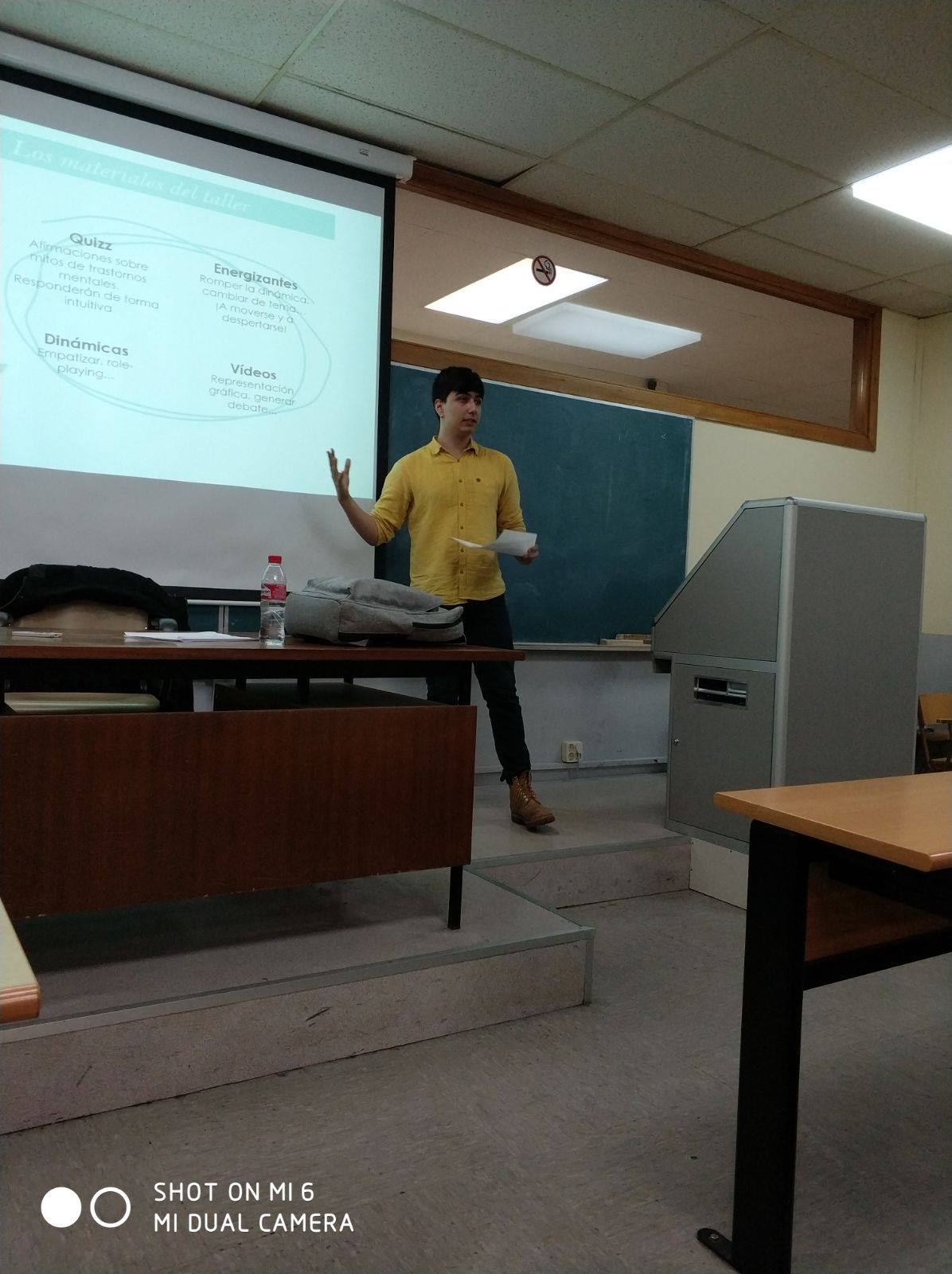 Explicando los tipos de activades de los talleres Mind the Mind.