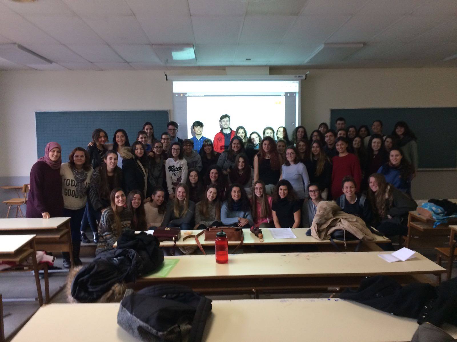 Foto final del primer grupo de las formaciones de la Universidad Complutense de Madrid.