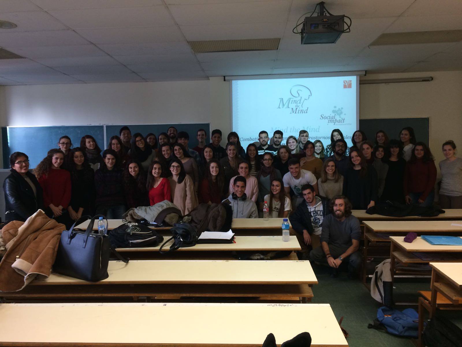 Foto final del tercer grupo de las formaciones de la Universidad Complutense de Madrid.