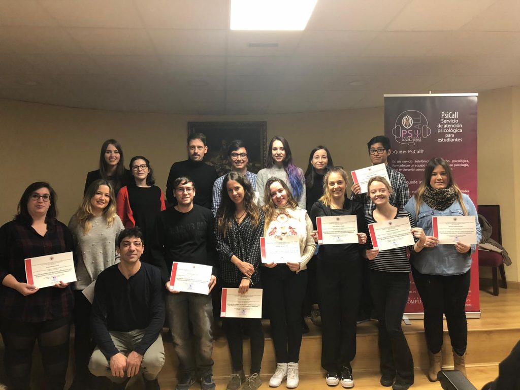 Entrega de diplomas de PsiCall con el Coordinador Francisco Estupiñá.